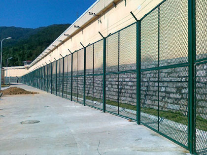 監獄鋼網牆